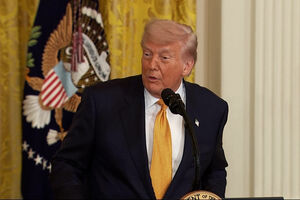 “Veremos se conseguem chegar a um acordo que nos satisfaça”:  Trump insiste na necessidade de paz com o Irão