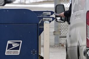 Serviço Postal dos EUA analisa envio de armas pelo correio