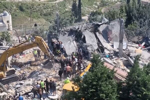 Bombardeamentos israelitas deixam destruição no sul de Beirute