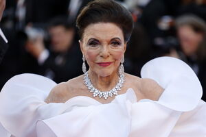 Joan Collins, , na abertura do Festival de Cannes 2026