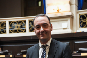 Procurador investiga Francisco Adorni, deputado e irmão de chefe de gabinete de Milei, por possível irregularidade