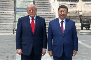 Xi Jinping e Trump visitam Templo do Céu após reunião em Pequim  