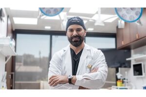Dr. Augusto Guerreiro alerta para riscos no transplante capilar