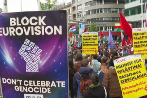 Protesto em Viena contra participação de Israel na Eurovisão reúne centenas de pessoas antes da final do concurso