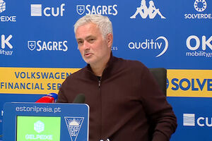 Mourinho: "Fui feliz todos os dias no Benfica e disse isso aos jogadores"