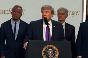 Trump diz que adiou "grande ataque" ao Irão devido a negociações em curso 