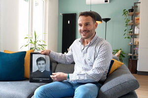 Lembra-se do “padre sexy” do Calendário Romano? Afinal... nunca foi padre