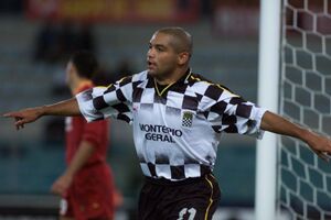 Hoje com 50 anos, Silva foi uma das figuras do Boavista campeão, em 2000/01. Nessa época, foi o melhor marcador dos axadrezados, com 14 golos