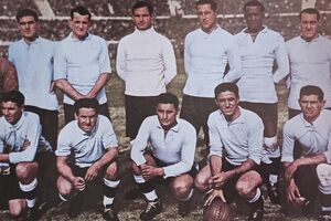 A seleção do Uruguai que, em 1930, se tornou a primeira a vencer um Mundial de futebol