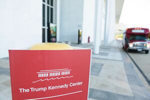Nome de Donald Trump foi atribuído ilegalmente