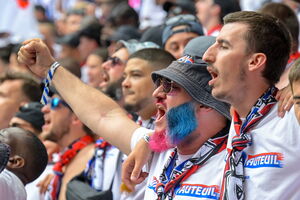 Adeptos do PSG assistem à grande final da Liga dos Campeões