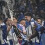 FC Porto conquista título nacional e homenageia Jorge Costa e Pinto da Costa em noite de festa 
