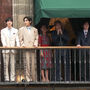 Banda sul coreana BTS recebida por milhares de fãs no Palácio Nacional do México 