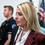 Pam Bondi sobre os arquivos de Epstein: 'Pelo que sei, o departamento divulgou tudo o que era exigido'