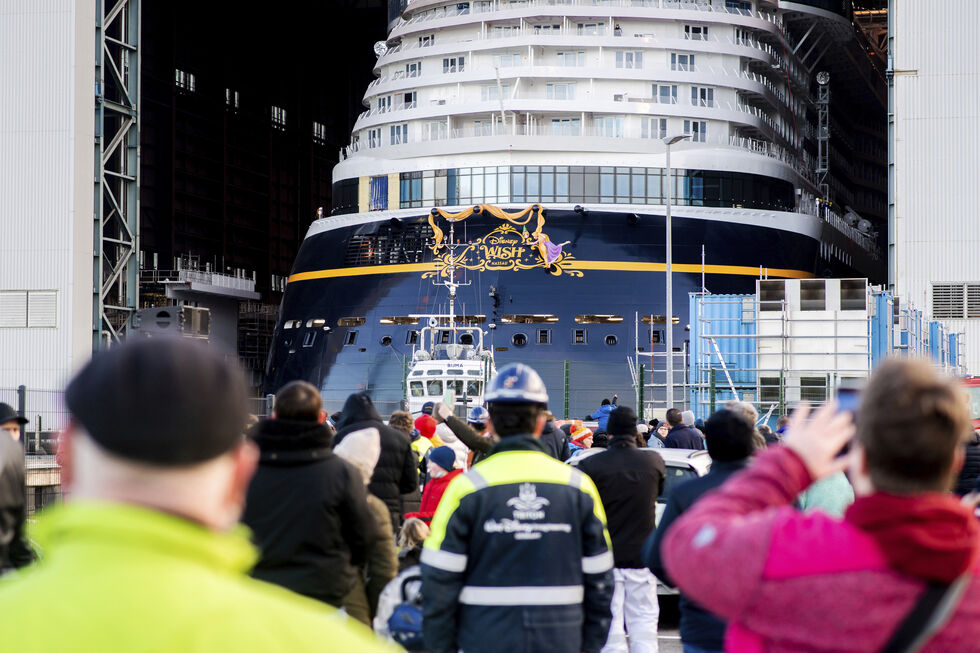 O navio de cruzeiro "Disney Wish"