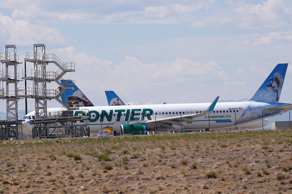 Avião da Frontier Airlines atinge pedestre nos Estados Unidos