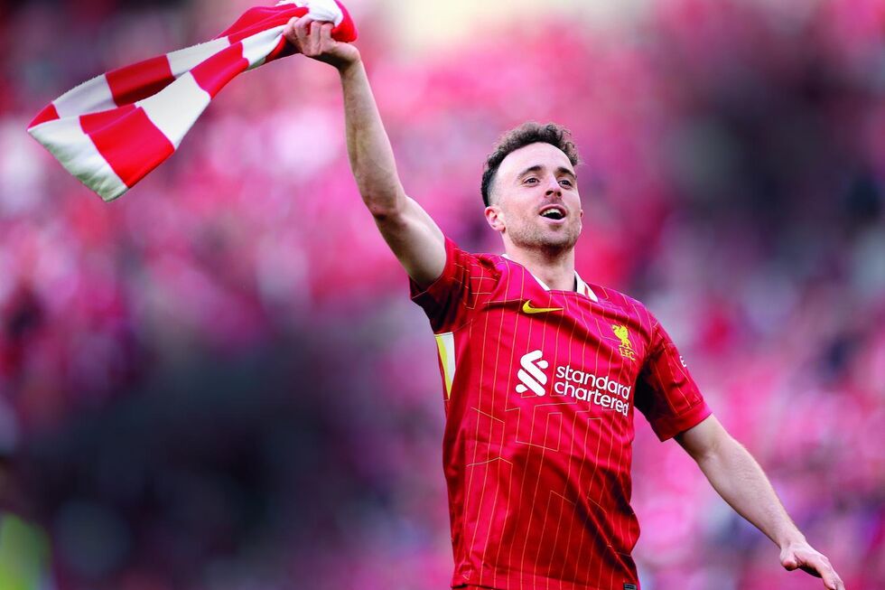 Diogo Jota e o irmão vão ser homenageados pelo Liverpool com um memorial permanente