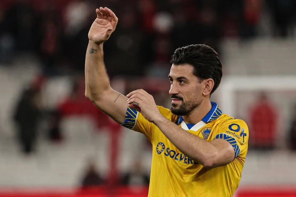 Pizzi agradece apoio das bancadas da Luz