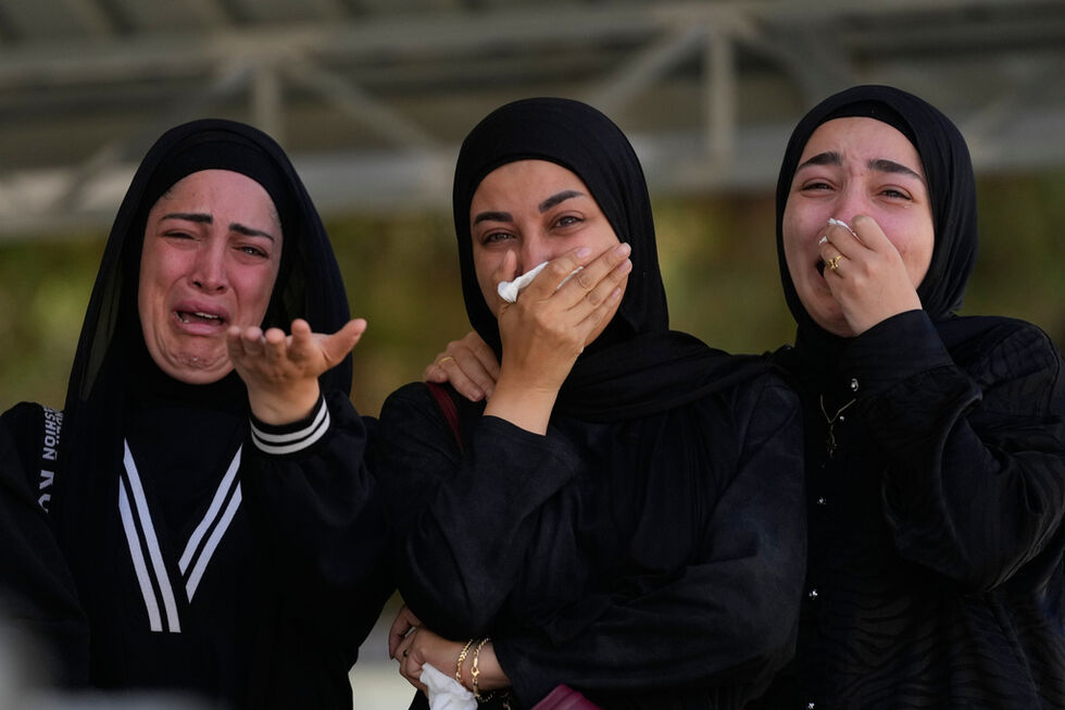 Ataques israelitas matam 13 pessoas no Líbano