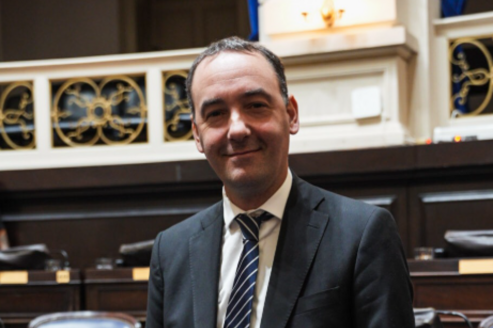 Procurador investiga Francisco Adorni, deputado e irmão de chefe de gabinete de Milei, por possível irregularidade
