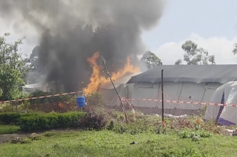 Centro de tratamento do Ébola incendiado no Congo