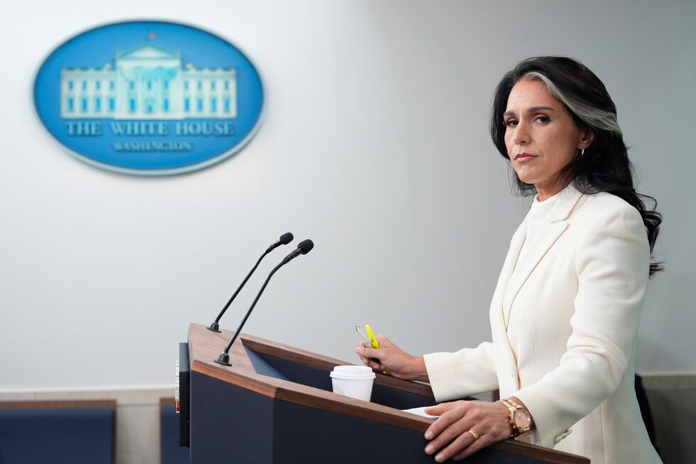 Tulsi Gabbard apresentou demissão