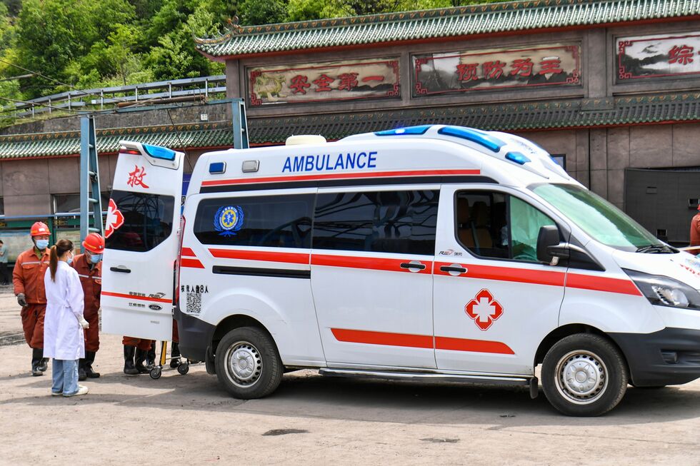 Explosão em mina de carvão na China causa mais de 80 mortes