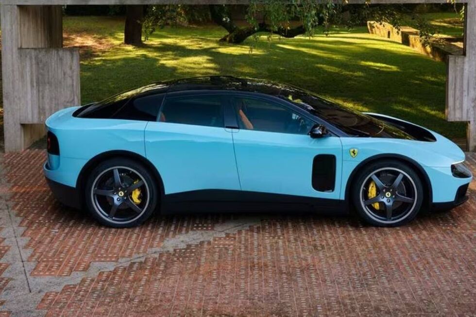 Novo modelo elétrico da Ferrari
