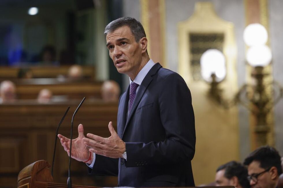 Pedro Sánchez discursa no Parlamento sobre sua permanência no cargo