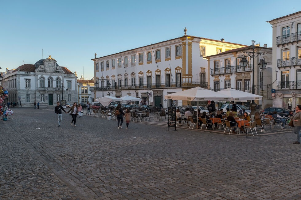 Vagas para médicos em Évora abrem, visando o novo hospital