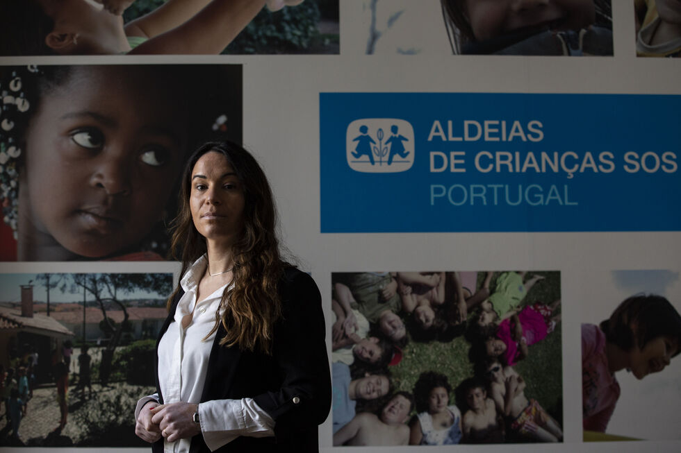 Guida Mendes Bernardo defende ser necessário "aumentar o conhecimento da população sobre o acolhimento familiar"