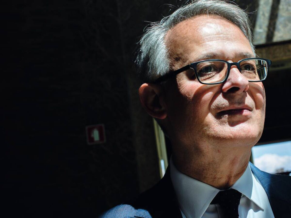 Paul C. Manuel: "A América continuará a liderar o mundo, mesmo depois da fase complicada"