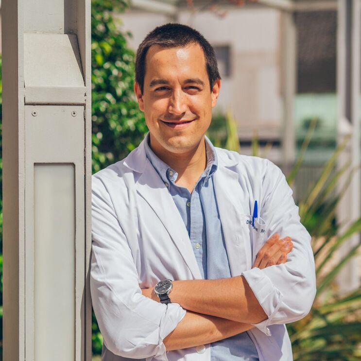 Miguel Raimundo, médico especialista em Ginecologia e Obstetrícia, acaba de lançar o livro “Viva a Vida com Fertilidade”