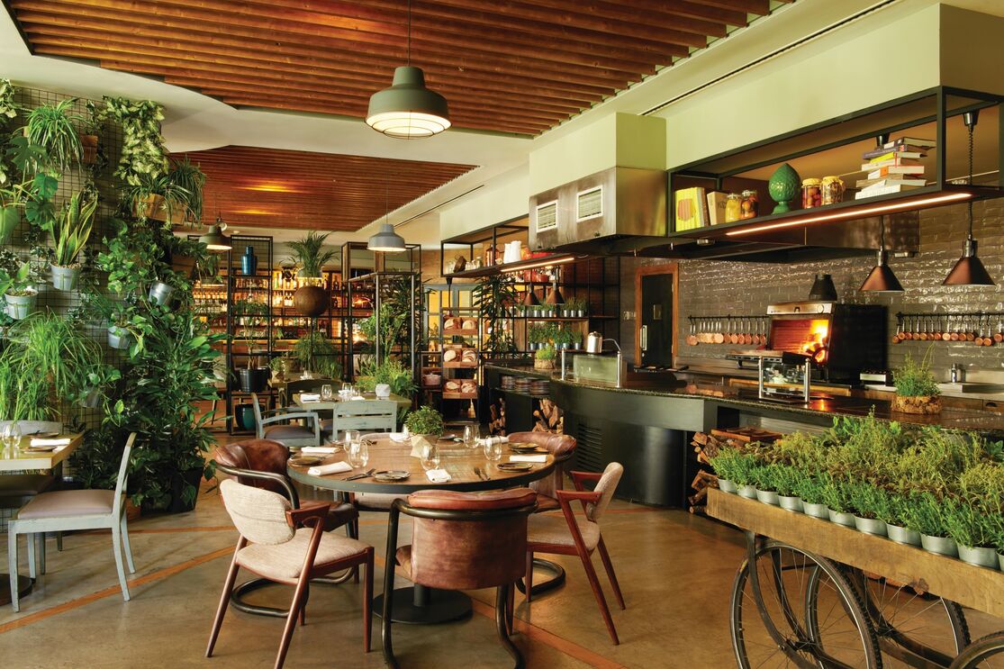O restaurante Erva renovou o menu para receber o calor