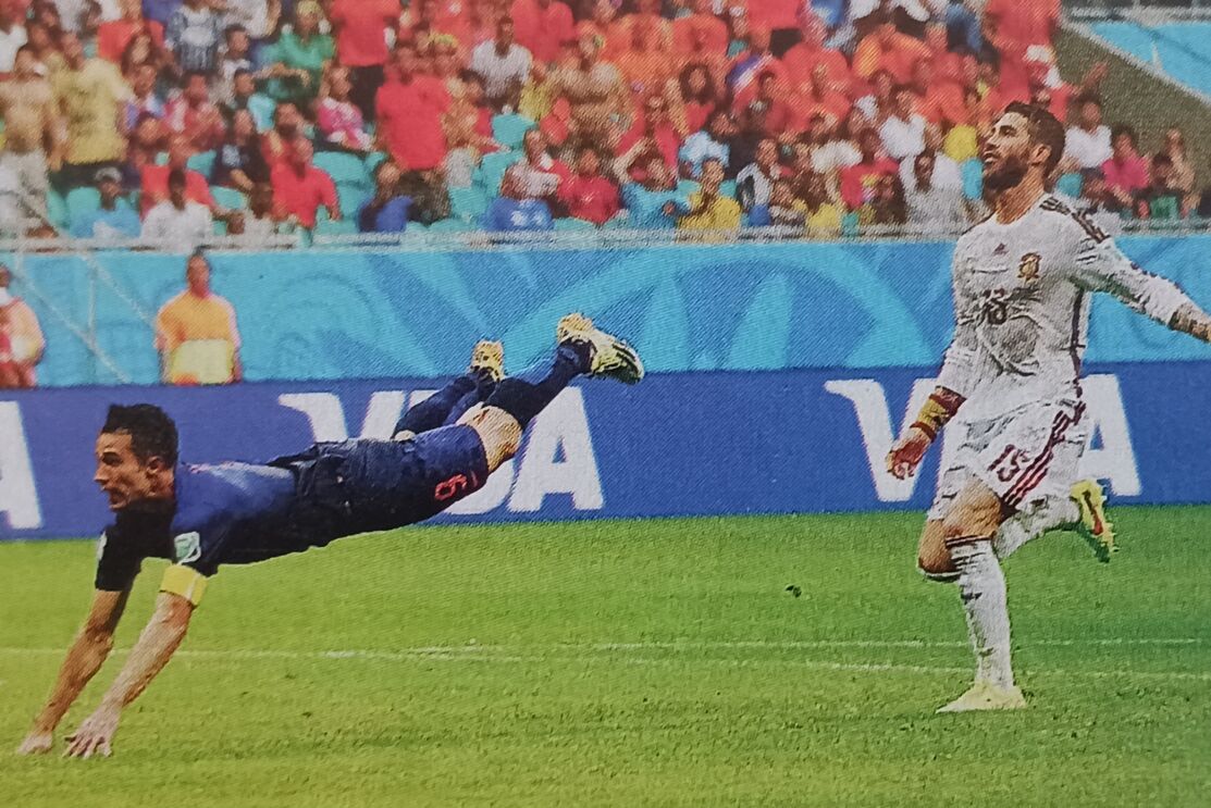 Van Persie marcou um golo espetacular no 5-1 da Holanda à Espanha