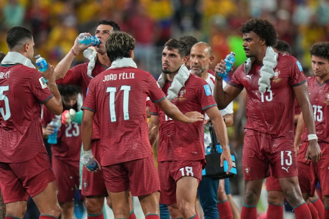 Jogadores portugueses refrescam-se