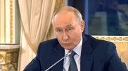 <![CDATA[ “Onde está um facto comprovado?”: Putin rejeita acusações de interferência russa na Europa ]]>