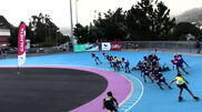 <![CDATA[ A queda aparatosa que deixou quatro patinadoras fe