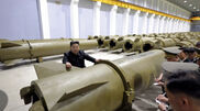 <![CDATA[ Kim Jong-un visita fábrica de mísseis ]]>