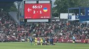 <![CDATA[ Enorme susto no Dinamarca-Ucrânia: Eriksen cai ina