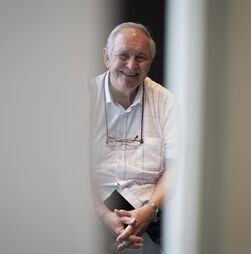 David J. Nutt: 'É escandaloso que tenha sido negado o acesso ao uso médico de substâncias psicadélicas'
