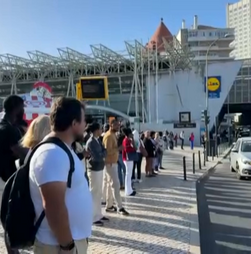 'Nenhum autocarro passou em duas horas': Filas de espera em Sete Rios devido à greve geral
