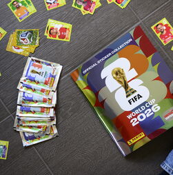 PSP alerta para onda de burlas a envolver cromos do Mundial'2026