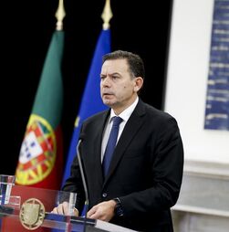 Montenegro fala em 'adesão reduzida'. 'Maioria quis trabalhar', garante o primeiro-ministro