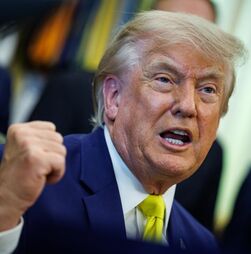 Trump anuncia 700 milhões de dólares para carvão e gera críticas dos democratas