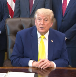 Trump afirma que “seria uma honra” reunir-se com o novo líder supremo do Irão