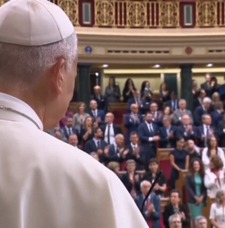 Papa Leão XIV recebe longa ovação de pé no parlamento espanhol