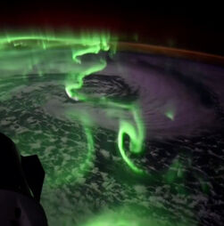 Astronauta da NASA filma 'dança' de aurora austral a partir do espaço 