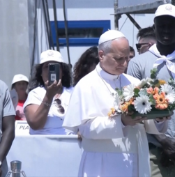 Papa Leão XIV visita o antigo 'cais da vergonha' nas Ilhas Canárias e apela ao respeito pelos migrantes