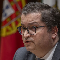 Descida do IRS em 2027 será decidida em função da economia e contas públicas